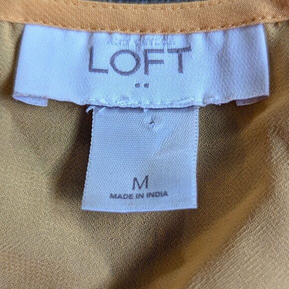 Ann Taylor LOFT Yellow Lace Pintuck Blouse Short Sleeve Top M - Picture 4 of 5